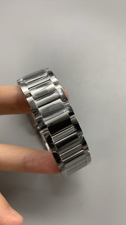 Cartier Tank Must XL 41 × 31 MM
