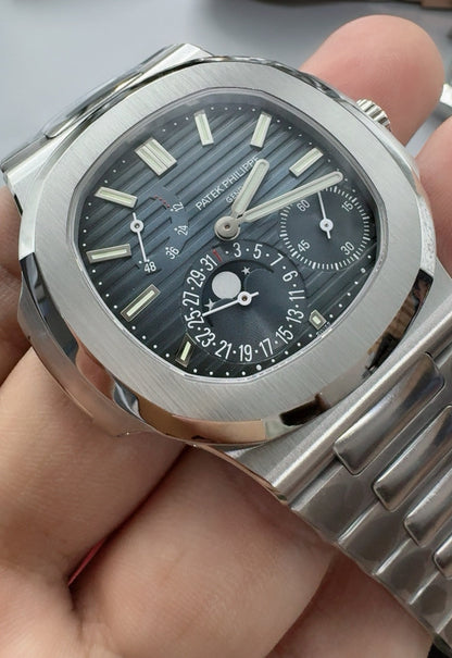 Patek Philippe Nautilus Moon Phase Stainless Steel 5712/1A-001 40 MM
