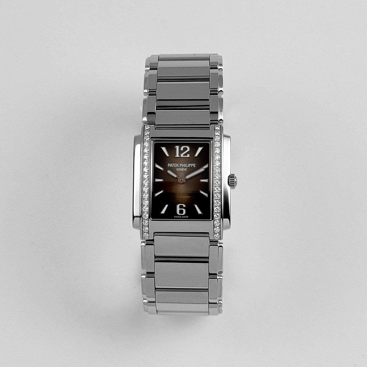 Patek Philippe Twenty-4 4910/1200A-010 'Ladies' Stainless Steel Gray Dial Diamond Bezel Quartz (2024) 25 × 30 MM