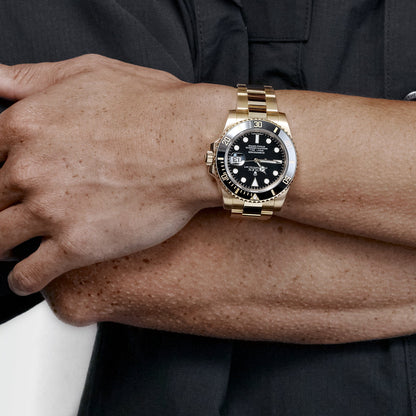 Rolex Submariner Date 116618LN Yellow Gold Black Dial 40 MM